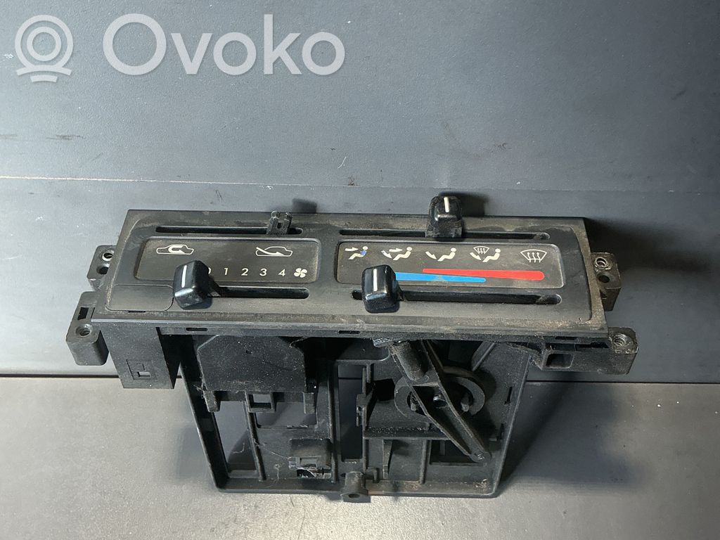 Nissan Terrano Climate control unit 