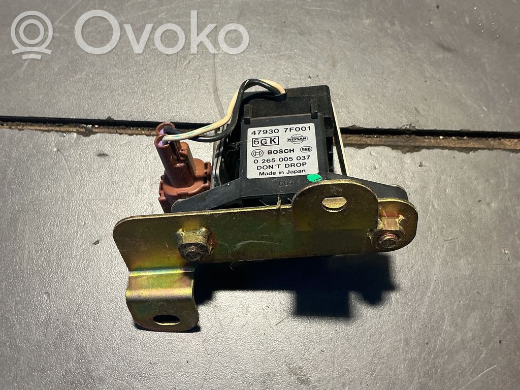 Nissan Terrano Sensor ESP de aceleración de frecuencia del intermitente 