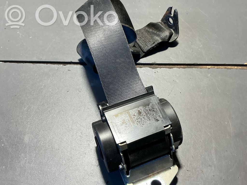 BMW 3 E90 E91 Middle seatbelt (rear) 