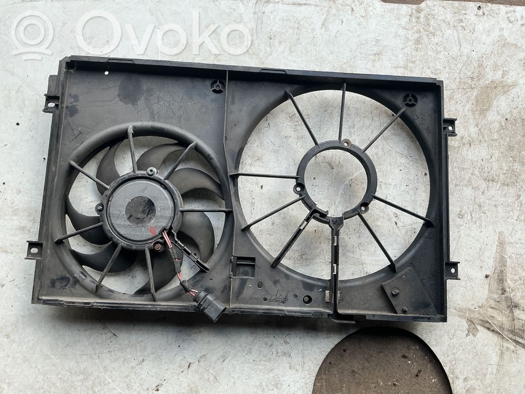 Volkswagen PASSAT B6 Elektrisks radiatoru ventilators 