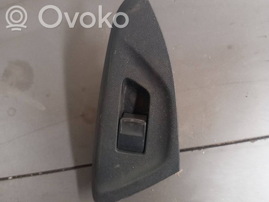 Toyota Aygo AB40 Electric window control switch 