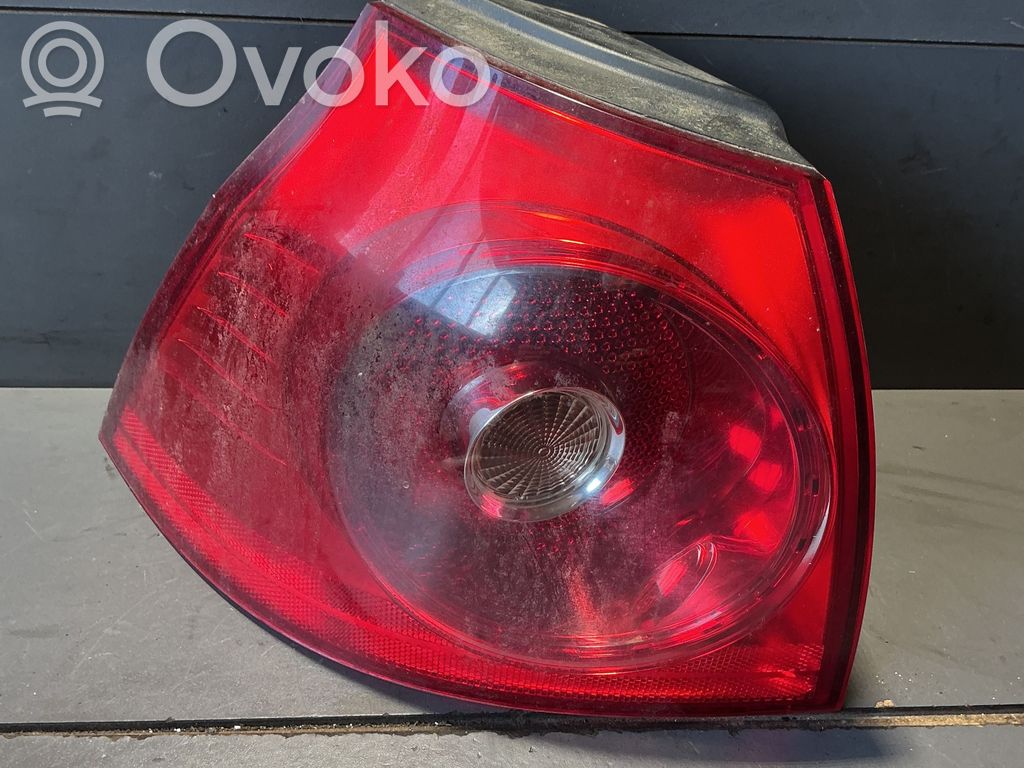 Volkswagen Golf V Luci posteriori 