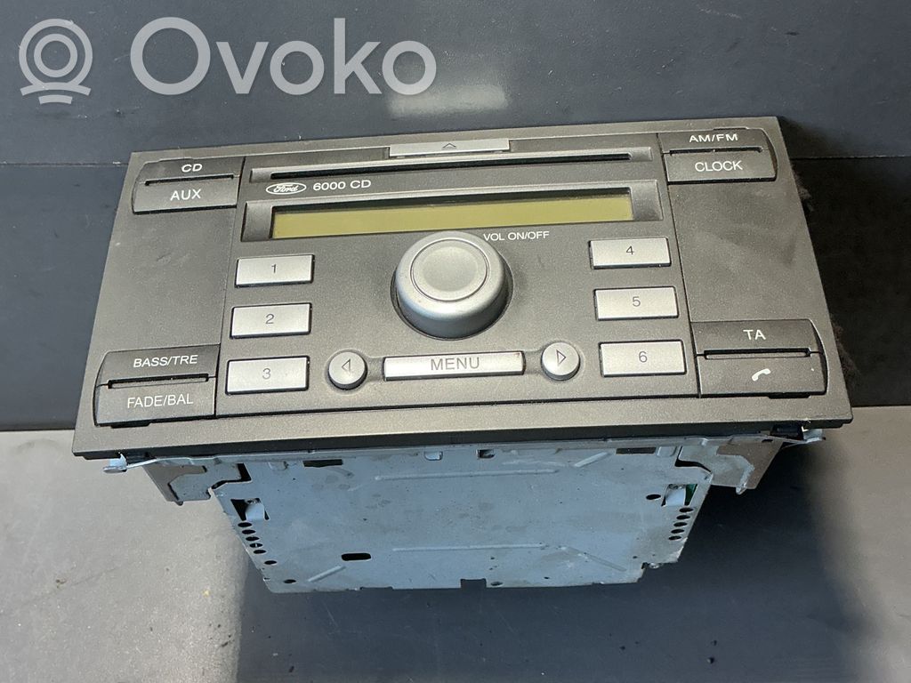 Ford Focus Radio / CD-Player / DVD-Player / Navigation 