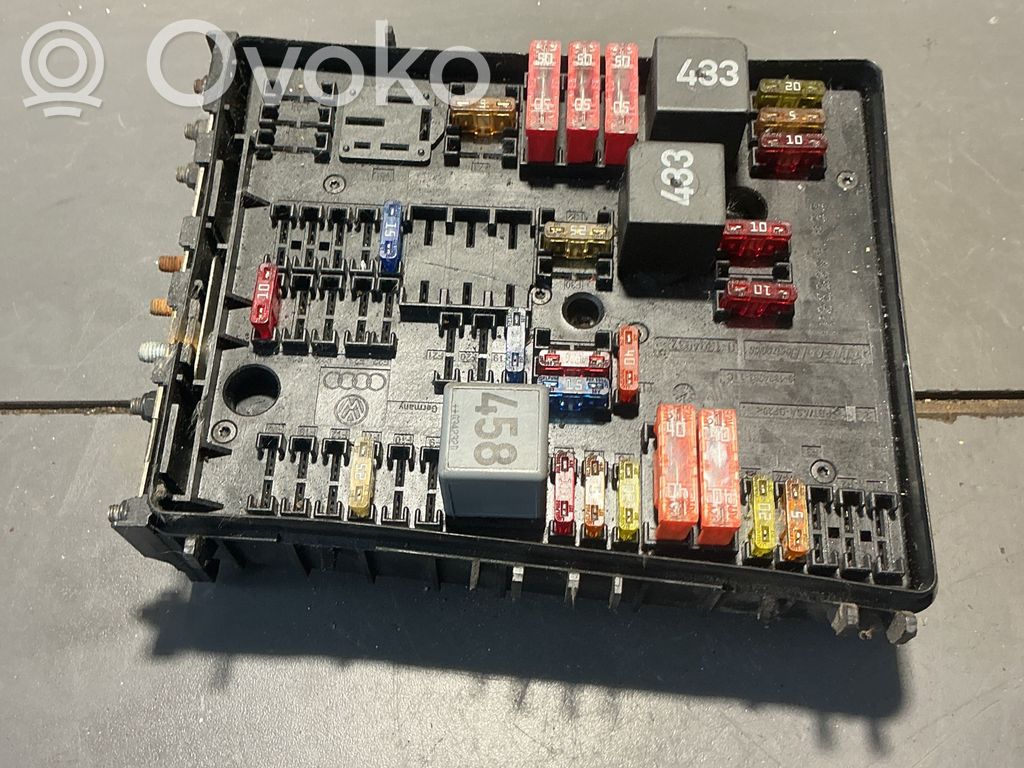 Volkswagen Golf V Módulo de fusible 