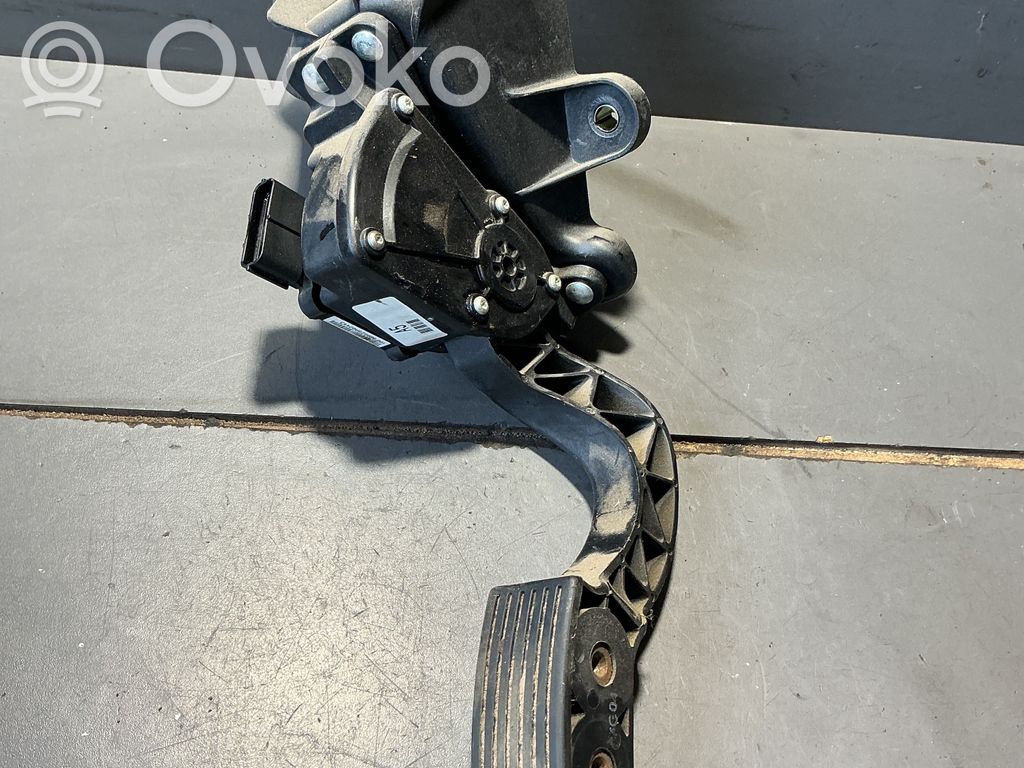 Hyundai Sonata Pedal del acelerador 