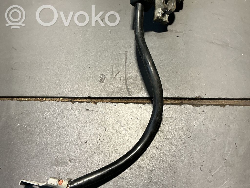 BMW X5 E70 Minusinis laidas (akumuliatoriaus) 
