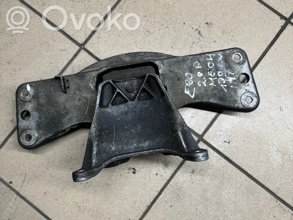 BMW 5 E60 E61 Gearbox mounting bracket 