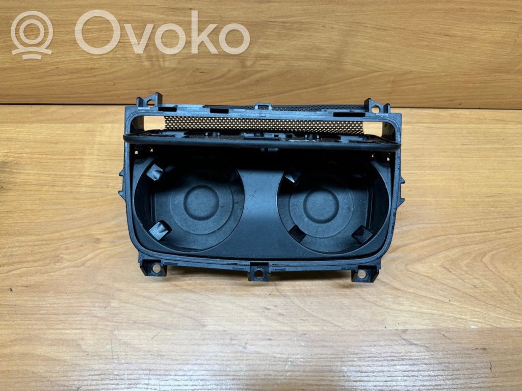 BMW 7 F01 F02 F03 F04 Przedni uchwyt na kubek tunelu środkowego 