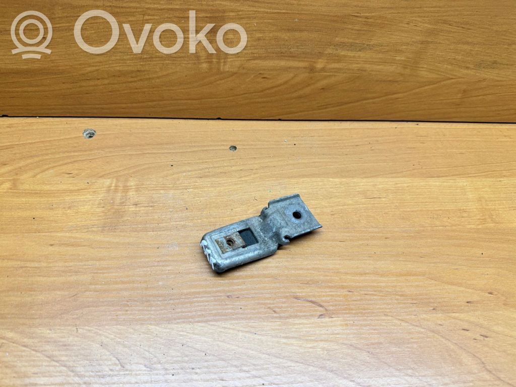 Front bumper mounting bracket   7896611,8071