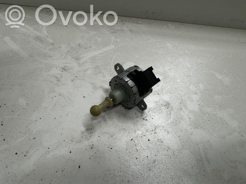 BMW 7 F01 F02 F03 F04 Scheinwerferstellmotor 