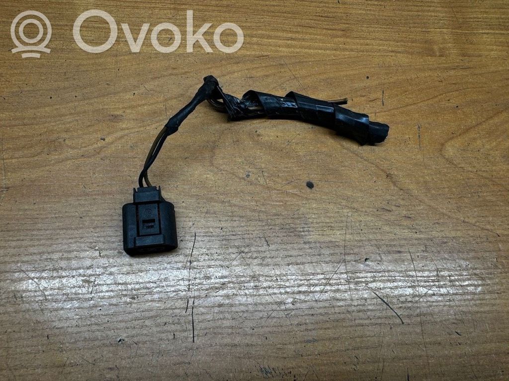 BMW 1 F20 F21 Windscreen/windshield washer pump 