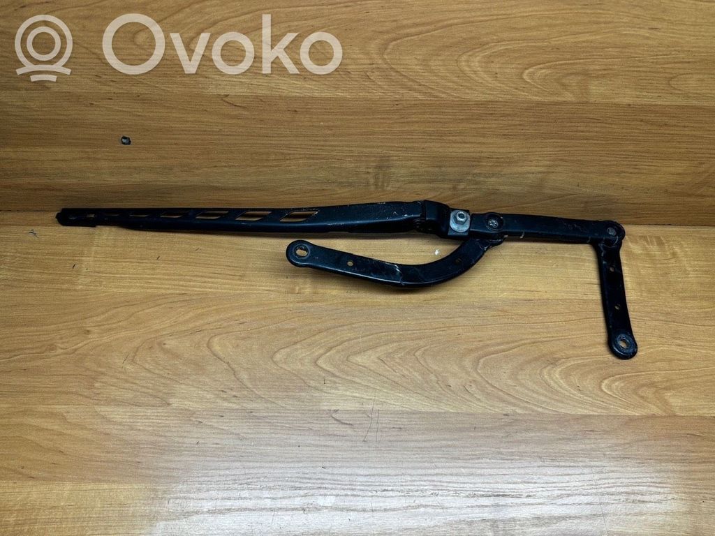 BMW 5 E60 E61 Front wiper blade arm 