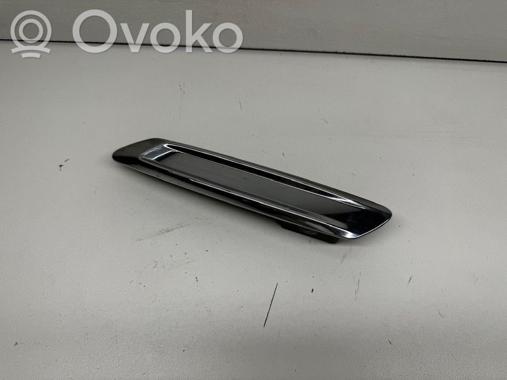 BMW 5 F10 F11 Rivestimento parafango (modanatura) 