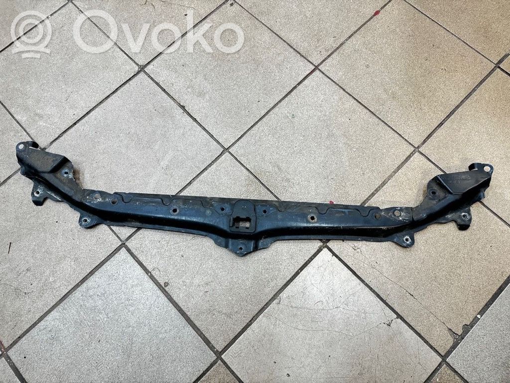 BMW 5 E60 E61 Верхняя часть панели радиаторов (телевизора) 