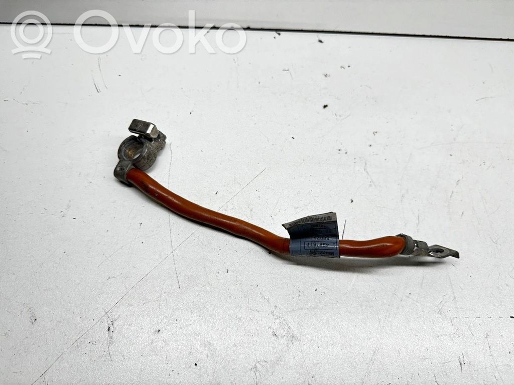 BMW 5 E39 Minus / Klema / Przewód akumulatora 