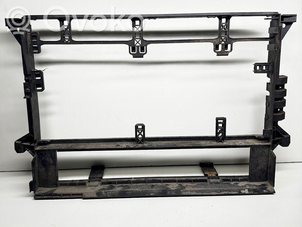 BMW 5 E39 Radiator mount bracket 
