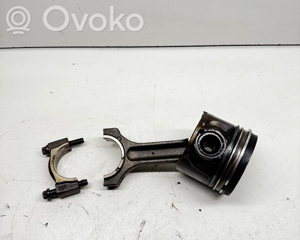 BMW 5 E60 E61 Stūmoklis (-iai) 