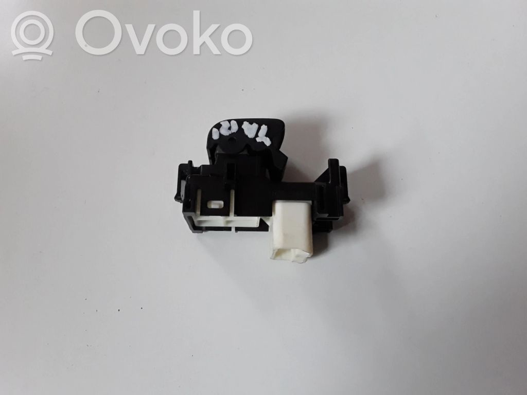 Toyota Yaris Electric window control switch 