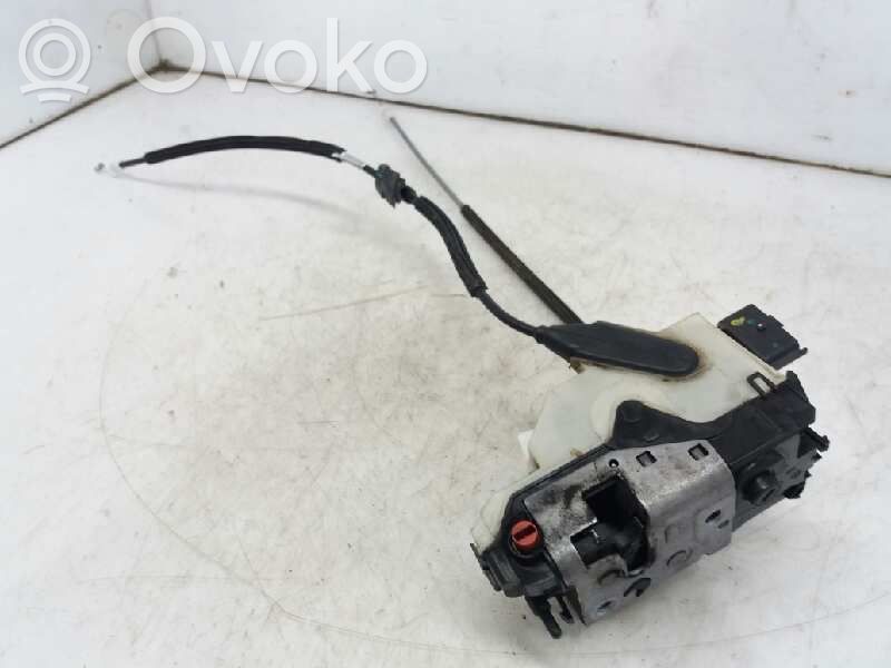 Citroen C4 II Takaoven lukko
