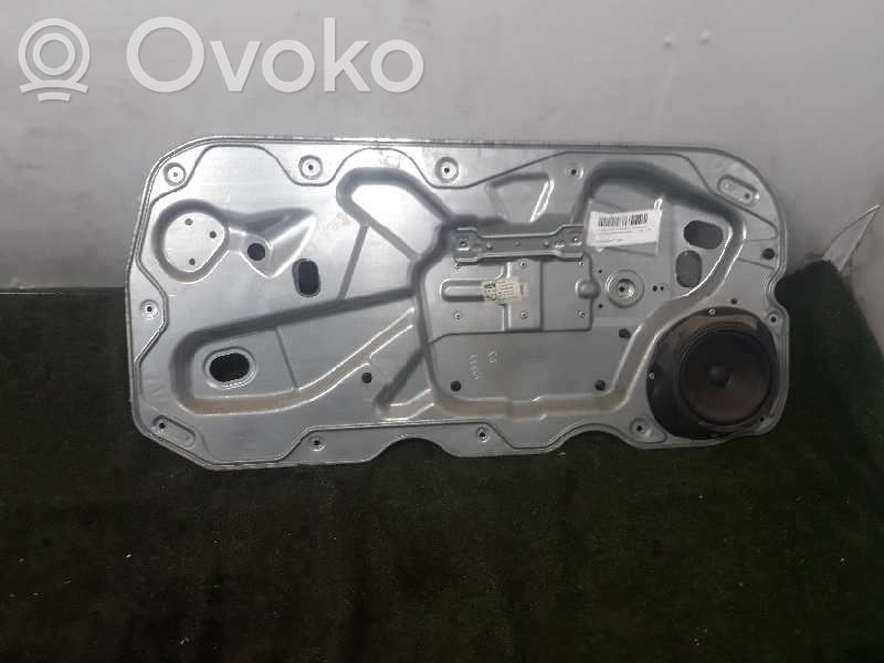 Ford Focus Regulador de puerta delantera con motor 