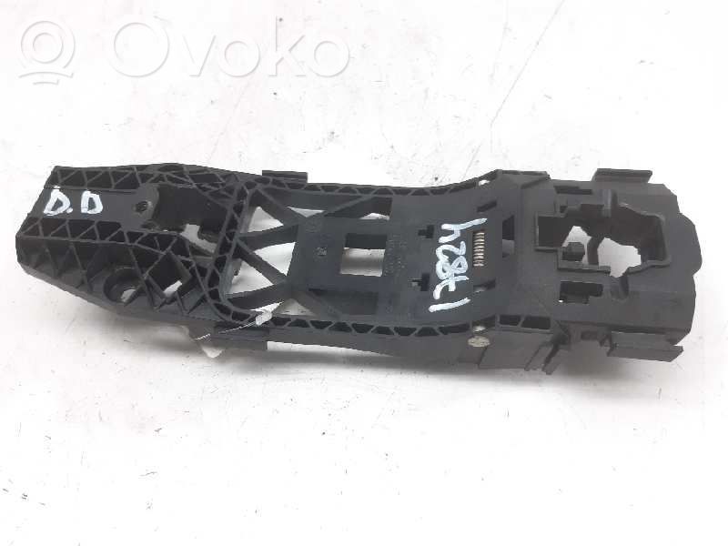 Manecilla externa puerta delantera   5N0839885H