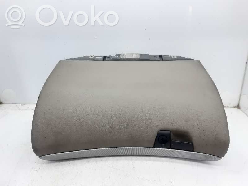 Hansikaslokero   8650374