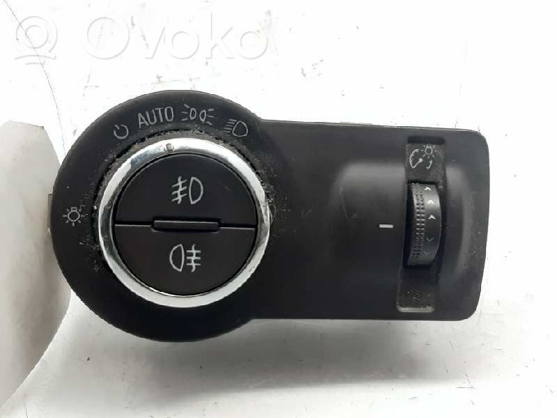 Opel Insignia A Light switch 