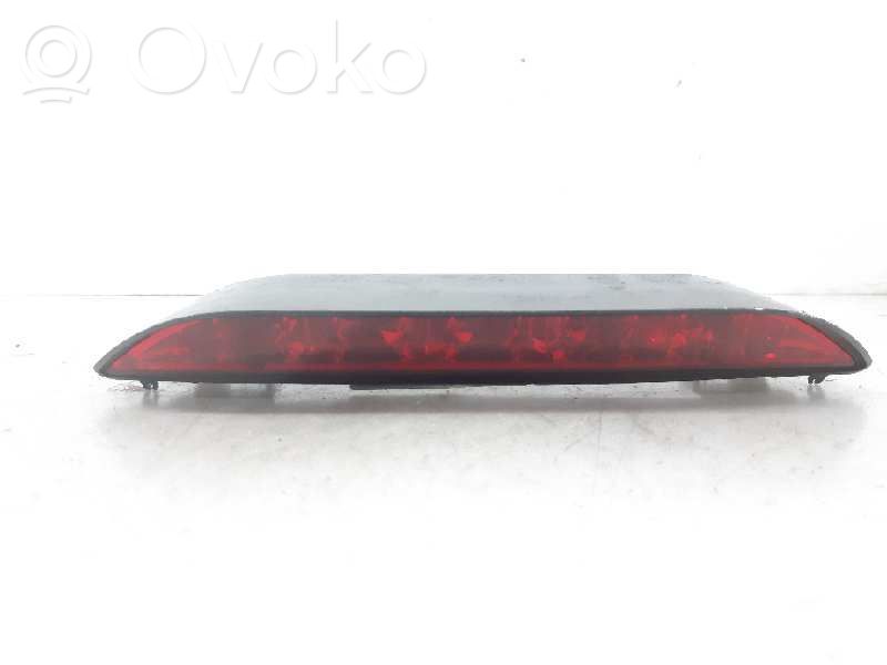Chevrolet Kalos Third/center stoplight 