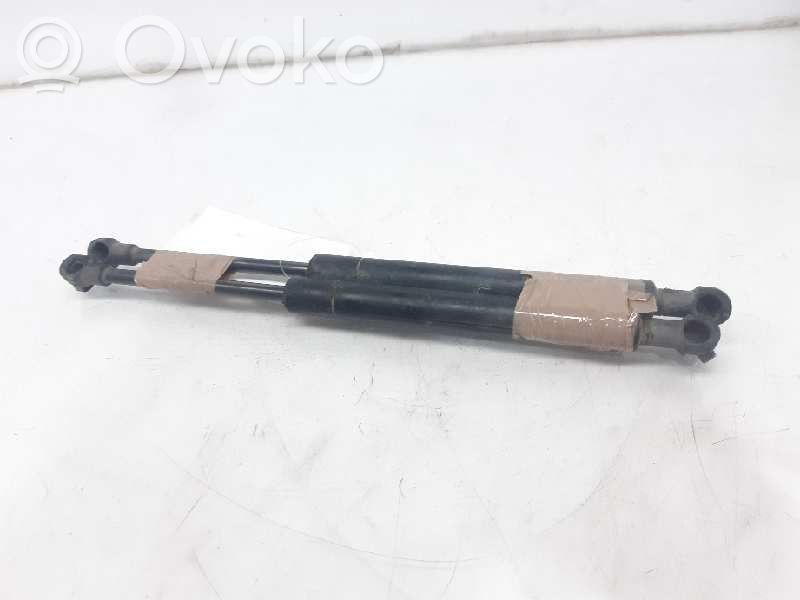 Ford Mondeo Mk III Amortyzator klapy tylnej bagażnika 