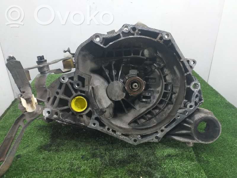 Opel Meriva A Caja de cambios manual de 5 velocidades