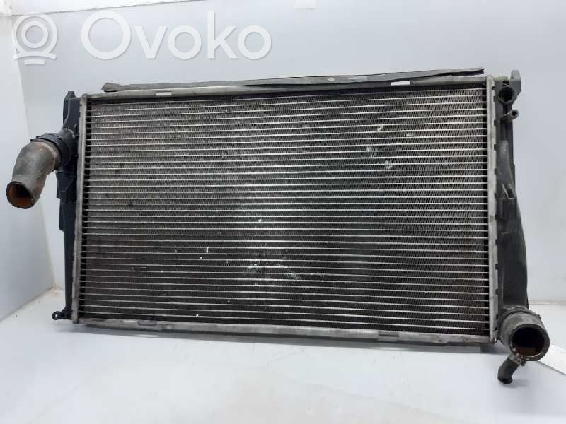BMW 3 E90 E91 Aušinimo skysčio radiatorius 