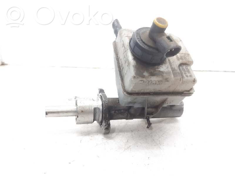 Nissan Interstar Hauptbremszylinder 