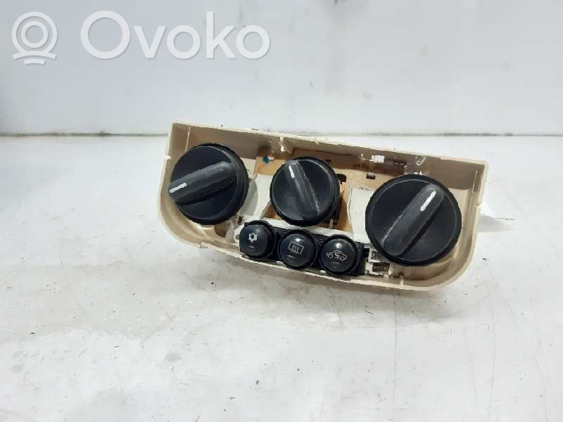 Opel Corsa C Climate control unit 