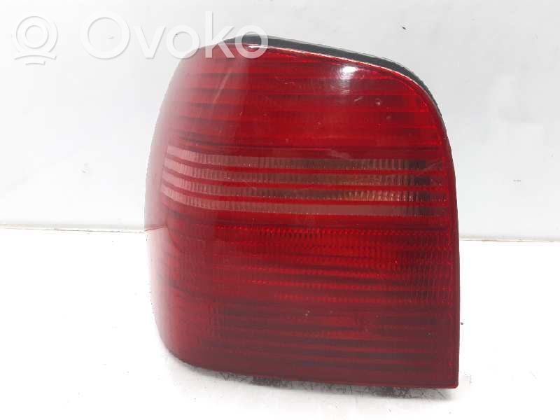 Volkswagen Polo III 6N 6N2 6NF Lampă spate în caroserie 