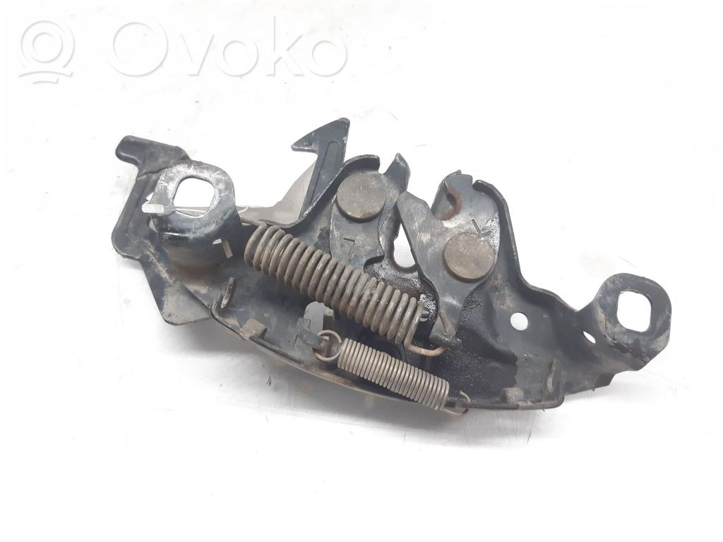 Nissan Terrano Tie down hook / loop 