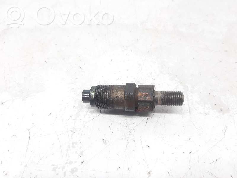 Nissan Terrano Inyector de combustible 