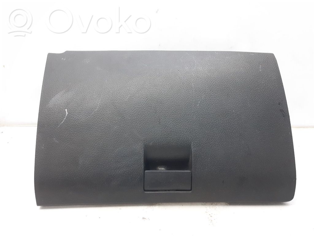 Guantera   845111C000