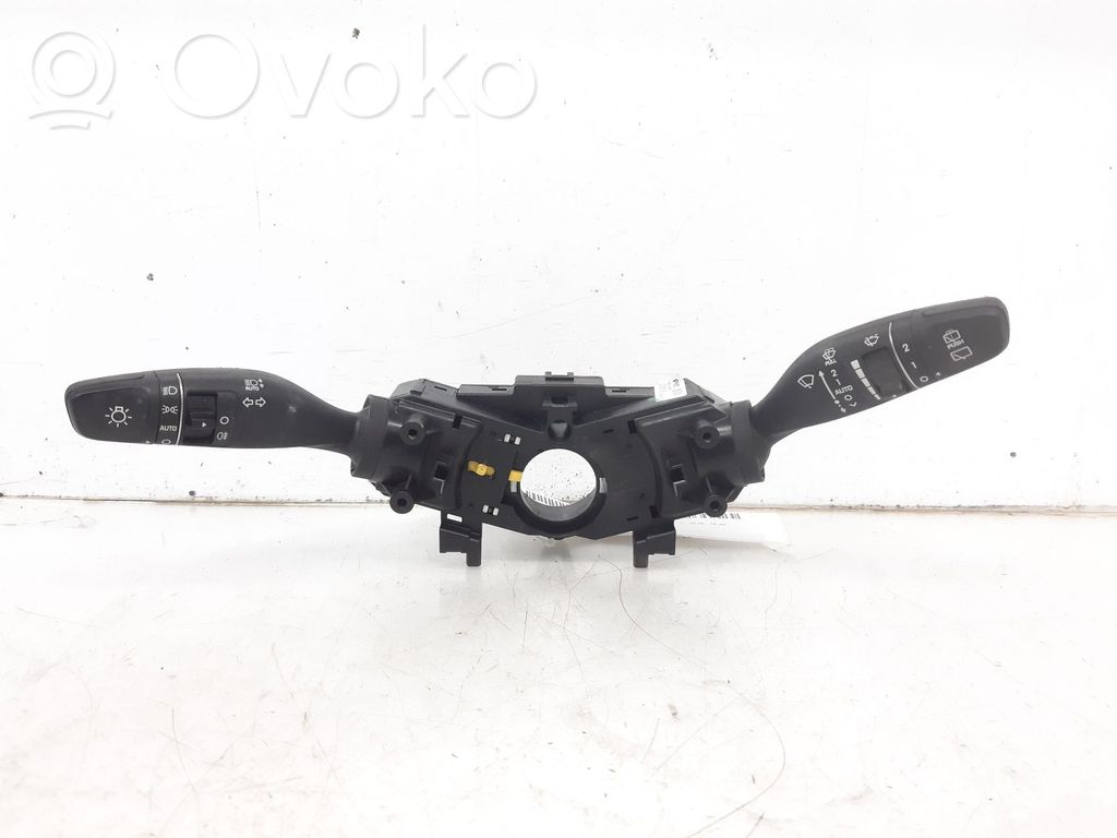 Hyundai i30 Steering wheel buttons/switches 