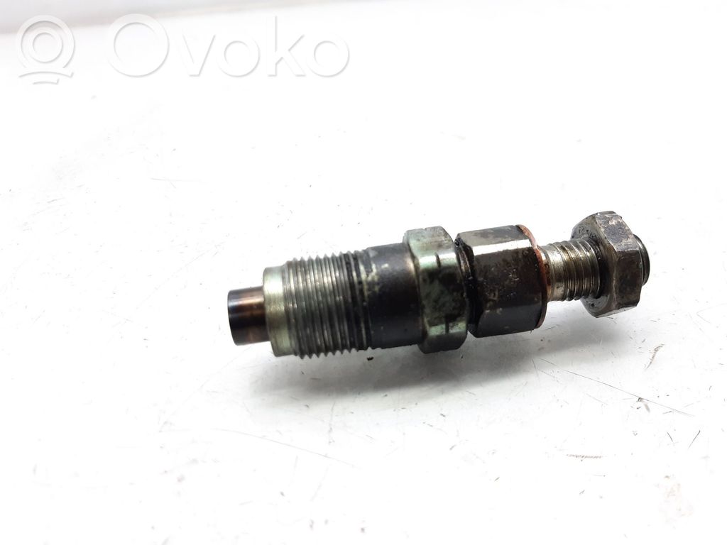 Inyector de combustible   1660063G20