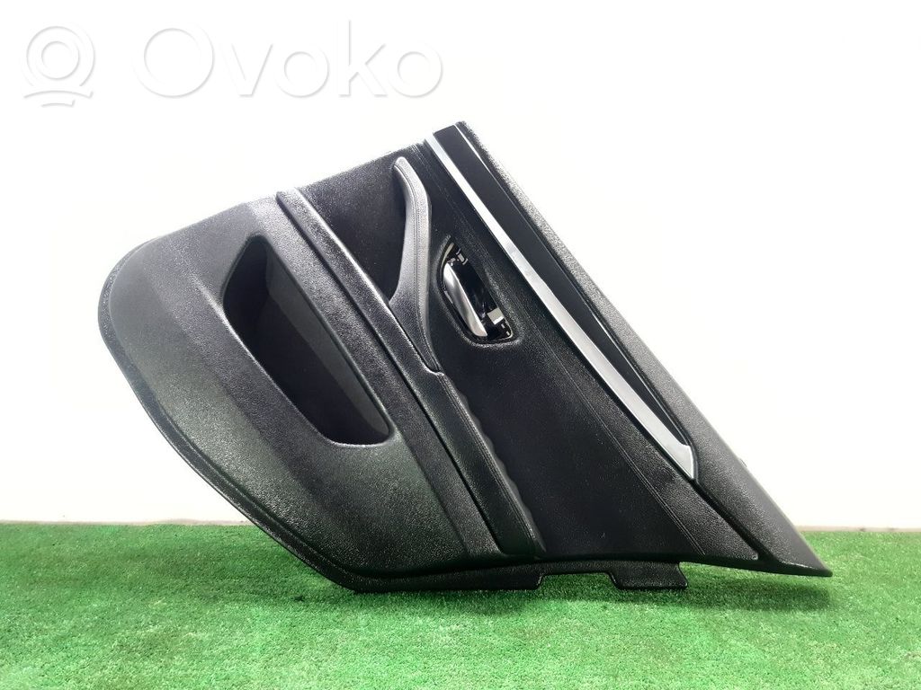 BMW 5 F10 F11 Takaoven verhoilu