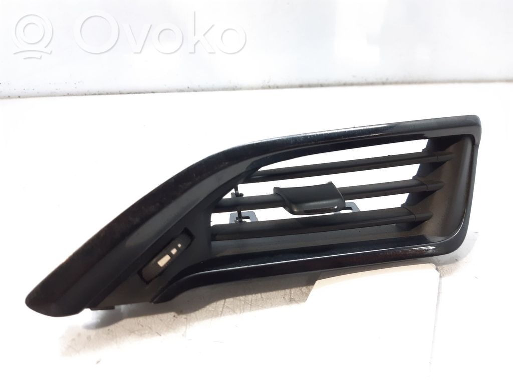 Peugeot 208 I Rejilla de ventilación central del panel 