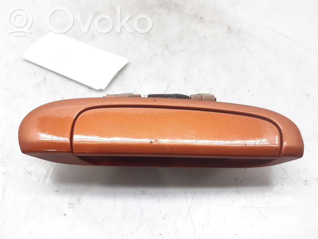 Manecilla externa puerta trasera   8366007000