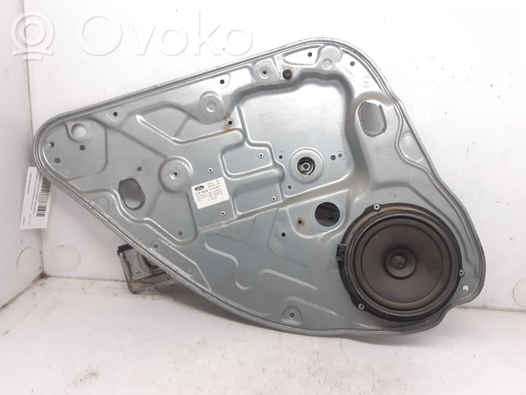 Regulador manual de la ventanilla trasera   4M51A045H23A