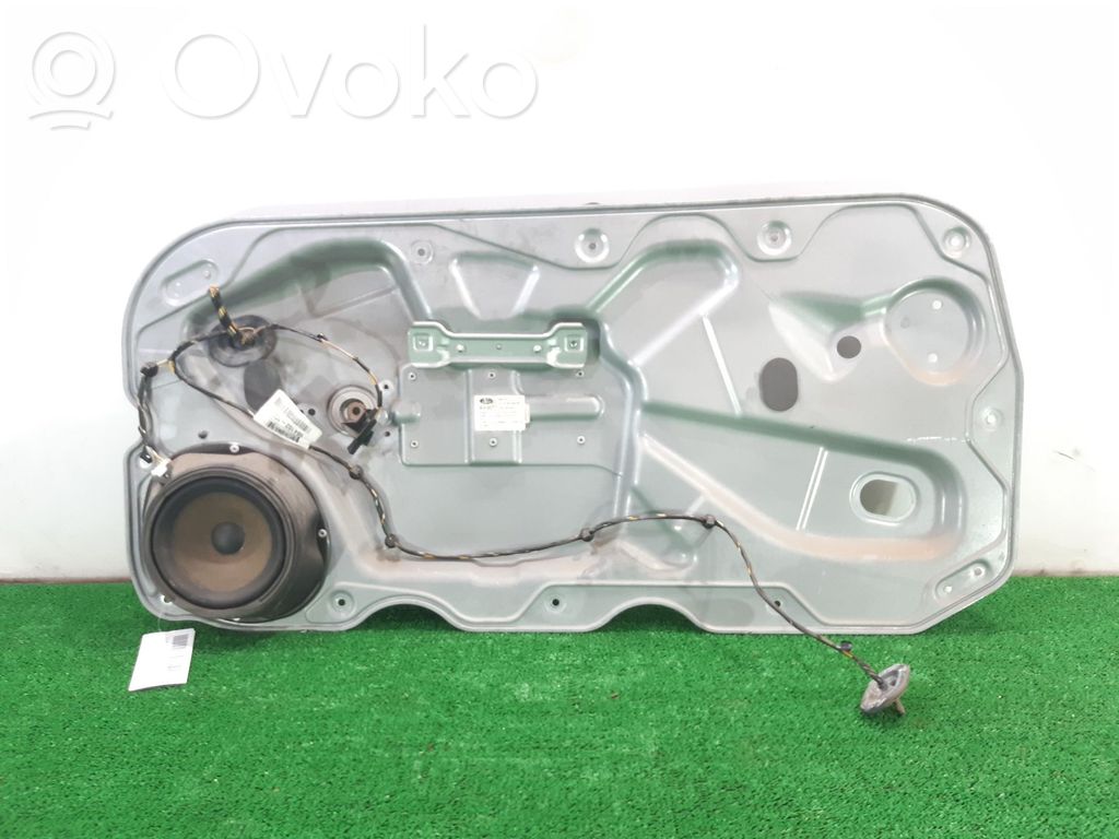 Ford Focus Regulador de puerta delantera con motor 