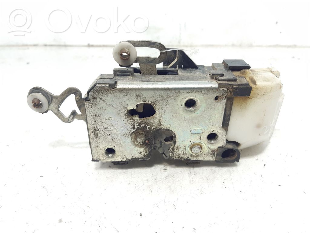Alfa Romeo 147 Zamek drzwi przednich 