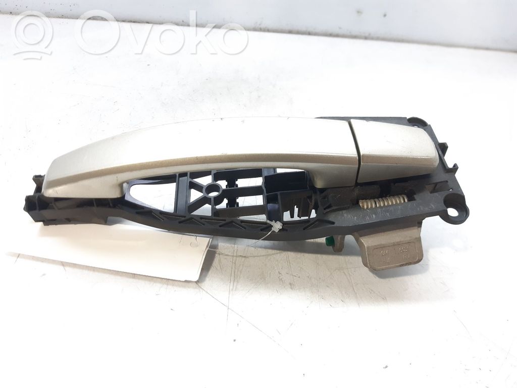 Opel Corsa D Внешняя ручка 