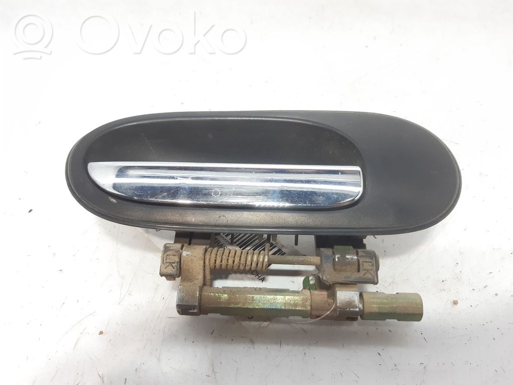 Nissan Almera N16 Klamka zewnętrzna drzwi tylnych 