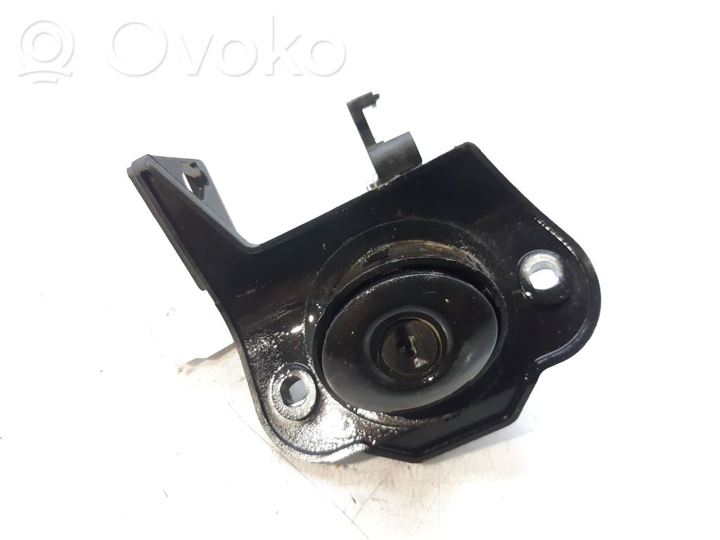 Citroen Saxo Tailgate trunk handle 