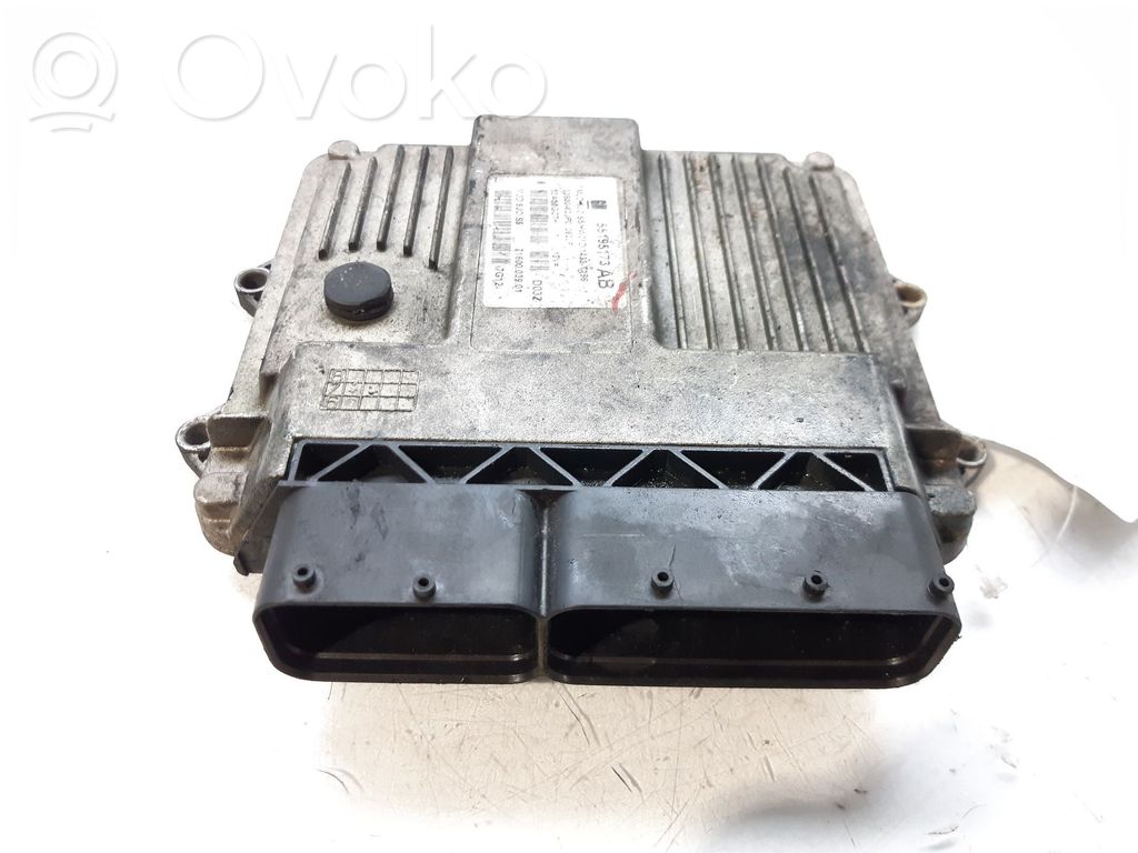 Opel Corsa C Unidad de control/módulo del motor 