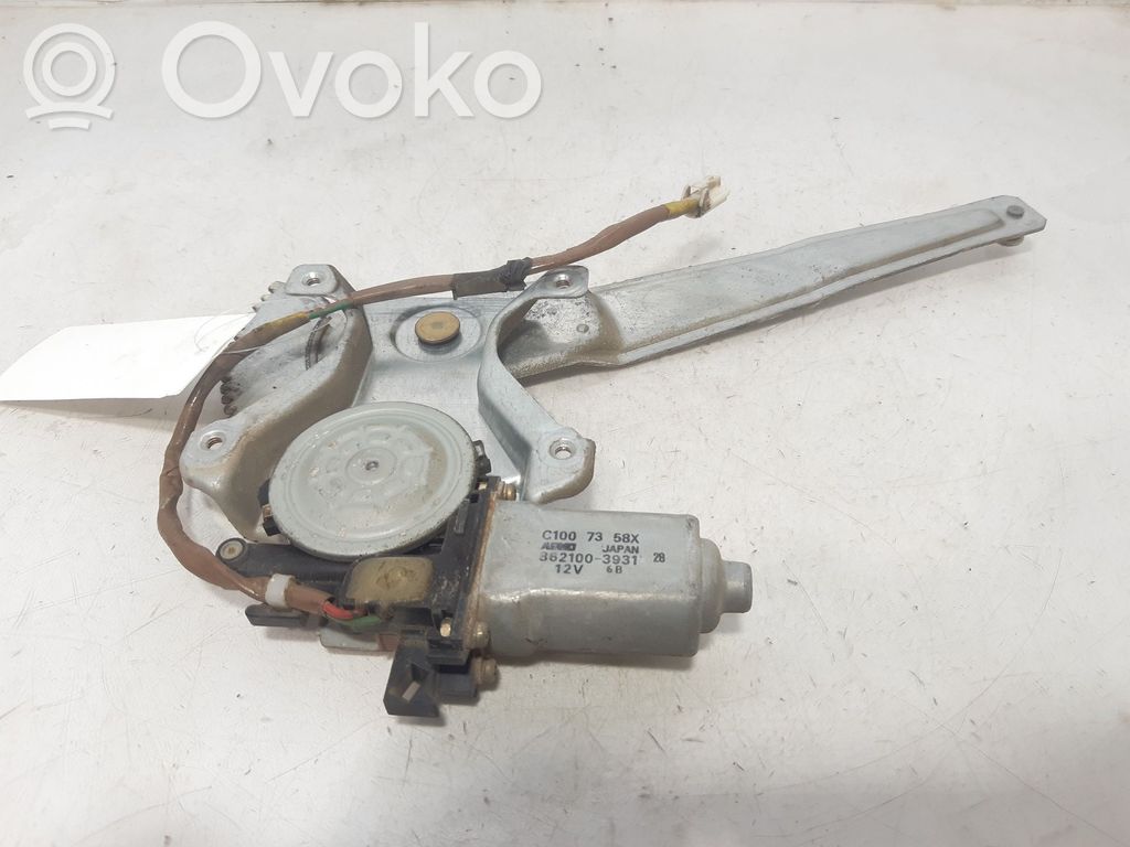 Mazda Premacy Ręczny podnośnik szyby drzwi tylnych 